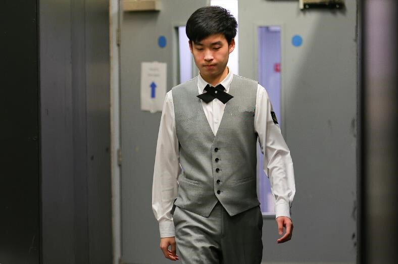 然而在面对 然而在面对