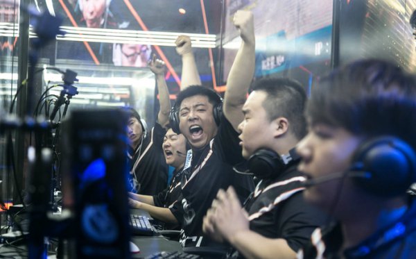 作为中国西 作为中国西